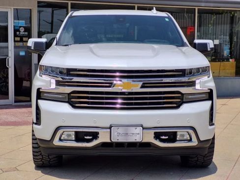 Used 2021 Chevrolet Silverado 1500 High Country AWD/4WD image 2