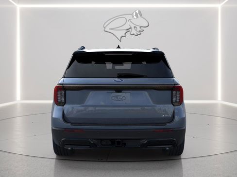 New 2026 Ford Explorer ST-Line w/ ST-Line Street Pack image 5