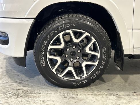Used 2025 RAM 1500 Laramie image 11