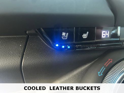 Used 2019 Chevrolet Camaro SS image 21