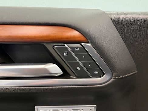 Used 2023 GMC Sierra 1500 Denali w/ Denali Reserve Package image 19