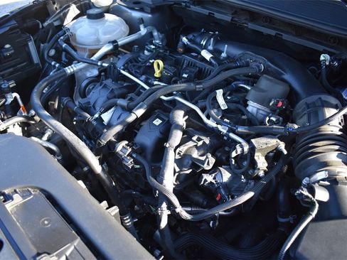 Used 2021 Lincoln Corsair AWD image 35