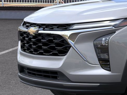 New 2026 Chevrolet Trax LT image 13