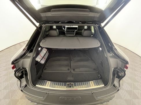Used 2025 Porsche Cayenne Coupe AWD/4WD image 21