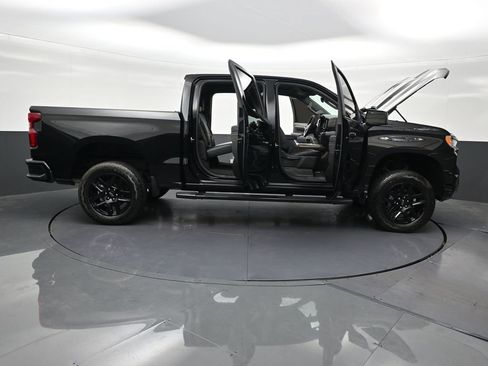 Used 2025 Chevrolet Silverado 1500 LT Trail Boss AWD/4WD image 34