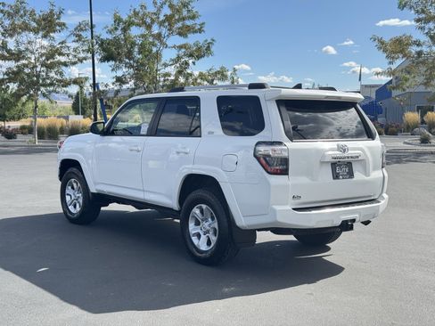 Used 2021 Toyota 4Runner SR5 image 6