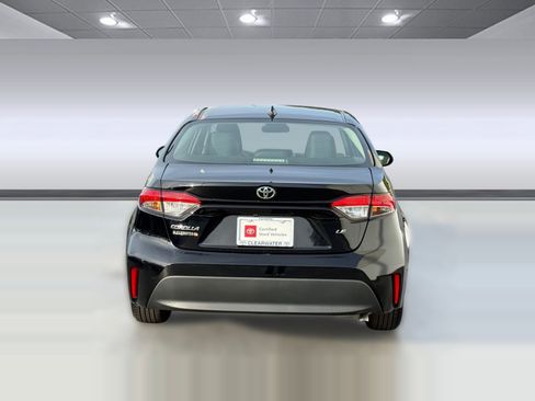 Certified 2024 Toyota Corolla LE image 10