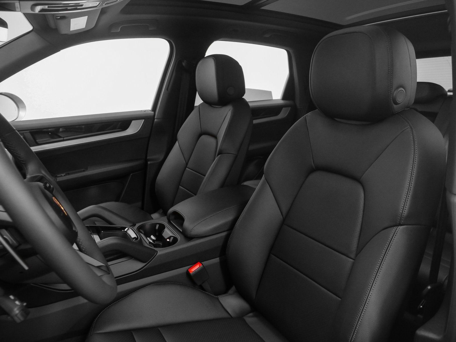 Certified 2025 Porsche Cayenne AWD/4WD image 39