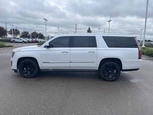Used 2020 Cadillac Escalade ESV Platinum image 8