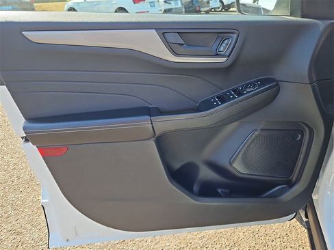 Used 2024 Ford Escape Active w/ Tech Pack #1 image 9