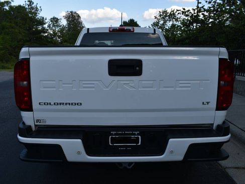 Used 2021 Chevrolet Colorado LT w/ Safety Package RWD image 5