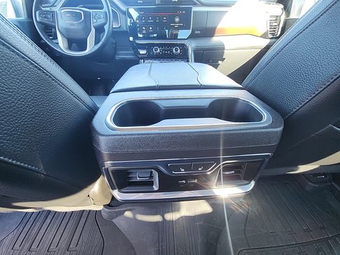 Used 2023 GMC Sierra 1500 Denali image 31
