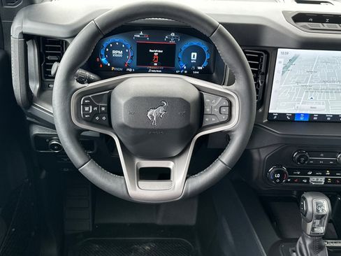 New 2025 Ford Bronco Badlands w/ Sasquatch Package image 14
