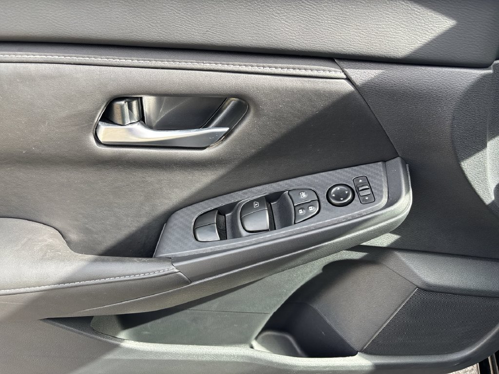 Certified 2025 Nissan Sentra SV w/ All-Weather Package FWD image 21