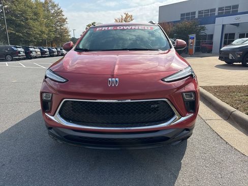 Used 2024 Buick Encore GX Sport Touring w/ Comfort Package image 2