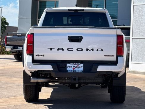 New 2026 Toyota Tacoma TRD Off-Road AWD/4WD image 5