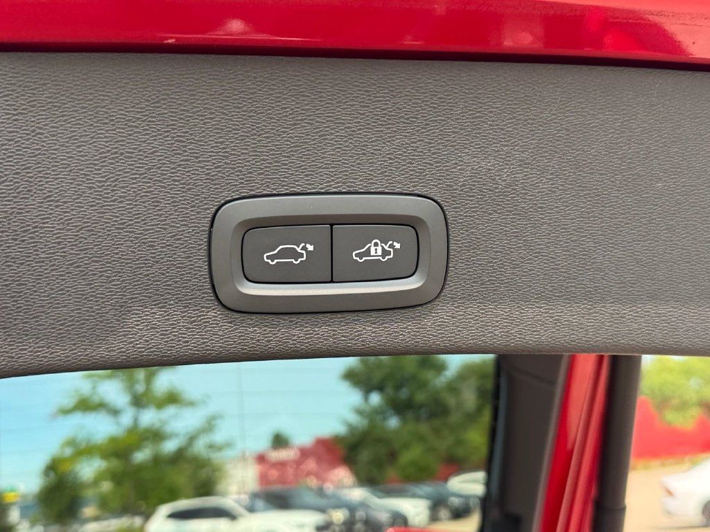 Certified 2023 Volvo C40 P8 Recharge Plus w/ Climate Package AWD/4WD image 6
