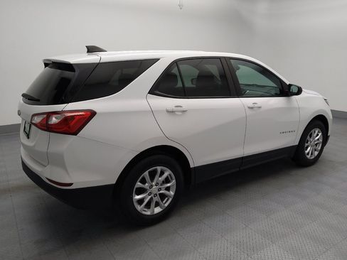 Used 2021 Chevrolet Equinox LS w/ LS Convenience Package image 10