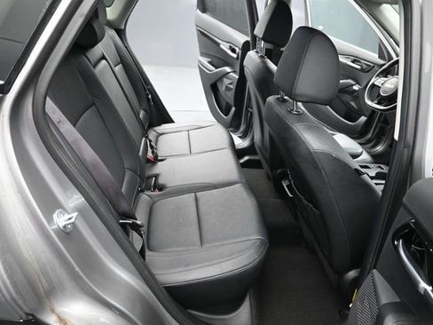 Used 2024 Kia Seltos SX image 9