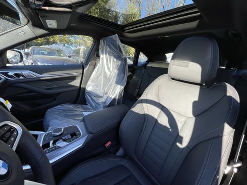 Used 2026 BMW 430i xDrive w/ M Sport Package AWD/4WD image 8