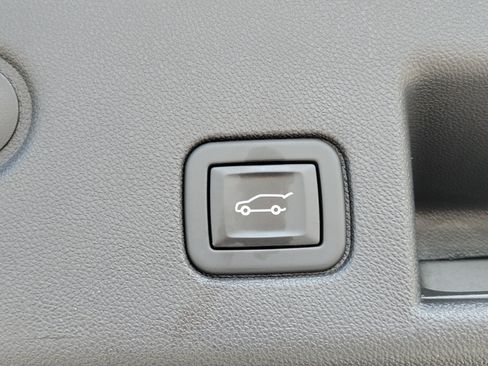 Used 2024 Chevrolet Equinox RS w/ RS Leather Package FWD image 14