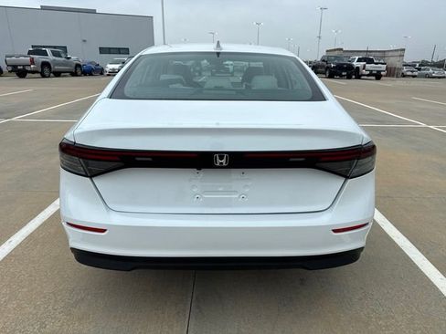 Used 2024 Honda Accord EX image 6