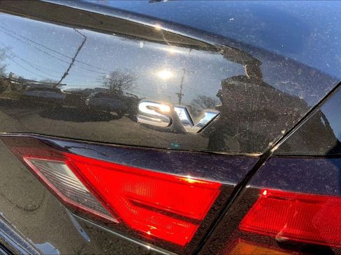 Used 2021 Nissan Altima 2.5 SV w/ SV Premium Package image 23