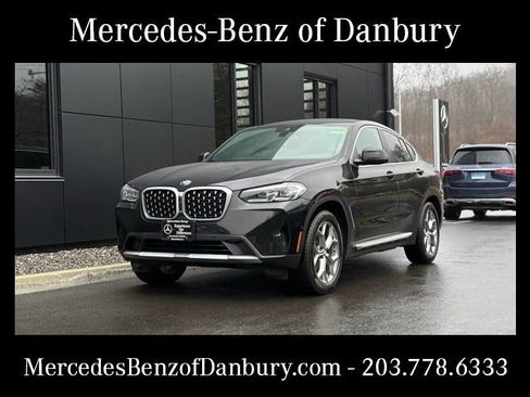 Used 2024 BMW X4 xDrive30i w/ Premium Package AWD/4WD image 1