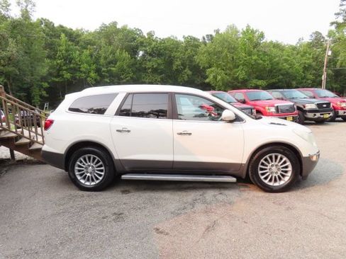 Used 2010 Buick Enclave CXL AWD/4WD image 6