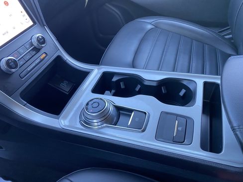 Used 2024 Ford Edge SEL image 29