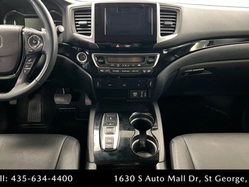 Used 2017 Honda Pilot Touring image 13