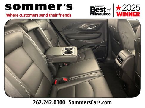 Used 2024 GMC Terrain SLT w/ LPO, Floor Liner Package image 25