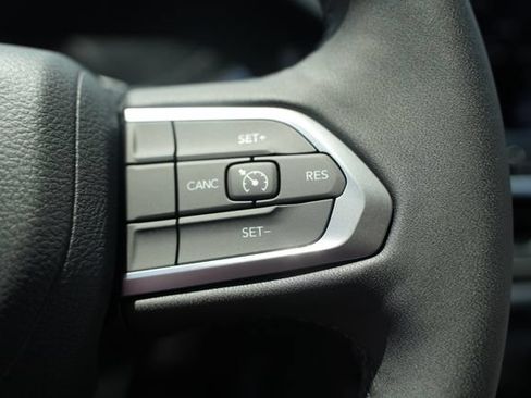 New 2026 Jeep Compass Latitude AWD/4WD image 30