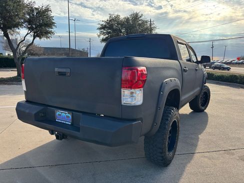 Used 2011 Toyota Tundra 4x4 CrewMax image 5