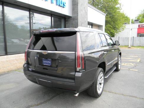 Used 2017 Cadillac Escalade Premium Luxury AWD/4WD image 6
