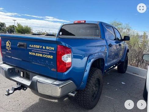 Used 2017 Toyota Tundra SR5 w/ SR5 Upgrade Package AWD/4WD image 3