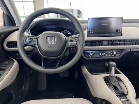 New 2025 Honda HR-V LX image 7