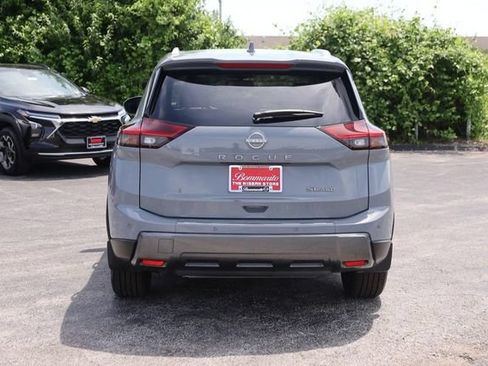Certified 2025 Nissan Rogue SL w/ SL Premium Package AWD/4WD image 6