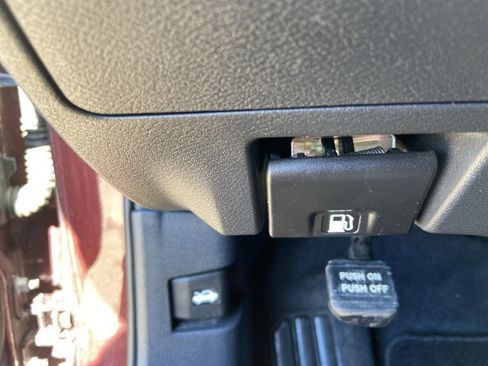 Used 2024 Nissan Altima 2.5 SV image 42