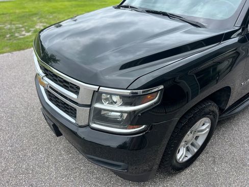 Used 2019 Chevrolet Suburban LT AWD/4WD image 4
