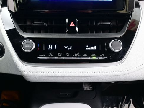 Used 2024 Toyota Corolla SE image 20