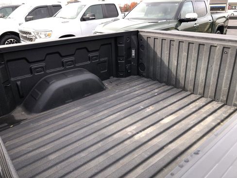 Used 2022 Chevrolet Silverado 1500 RST w/ Convenience Package II image 9