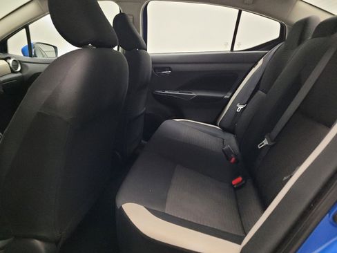 Used 2021 Nissan Versa SV FWD image 18