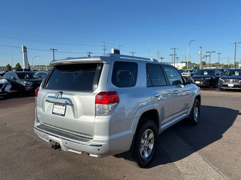 Used 2011 Toyota 4Runner SR5 w/ Premium Pkg w/Leather AWD/4WD image 5