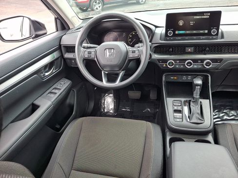 Used 2024 Honda CR-V EX image 10