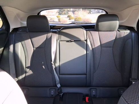 Used 2023 Buick Envision Preferred image 16