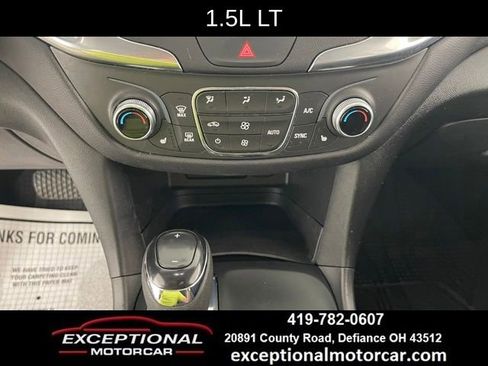 Used 2021 Chevrolet Equinox LT FWD image 42