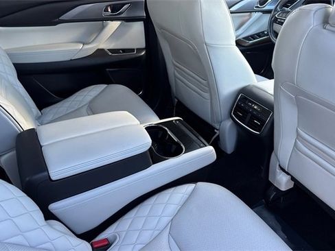 Used 2022 MAZDA CX-9 Signature image 19