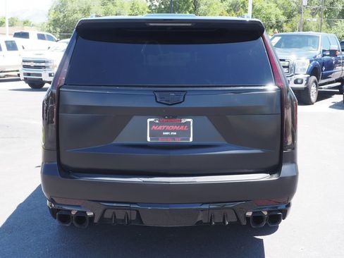 Used 2023 Cadillac Escalade V AWD/4WD image 6