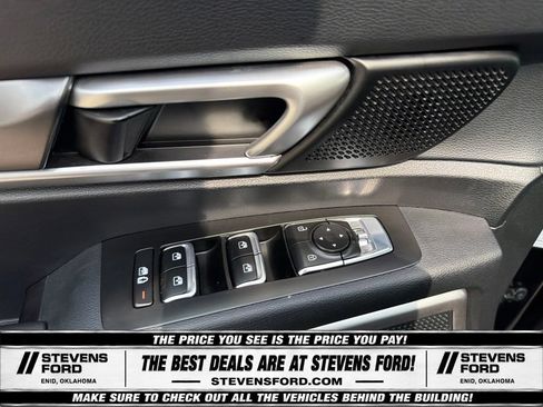 Used 2025 Kia Telluride S FWD image 20